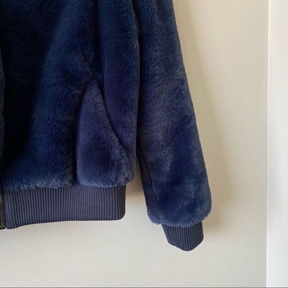 Nwot-Banana Republic Navy Faux Fur Bomber Jacket (Size:Xs) - Picture 8 of 10